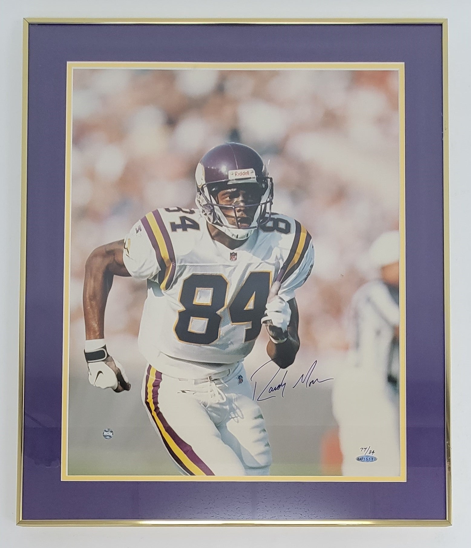 Randy Moss Autographed & Framed 16x20 Photo Upper Deck