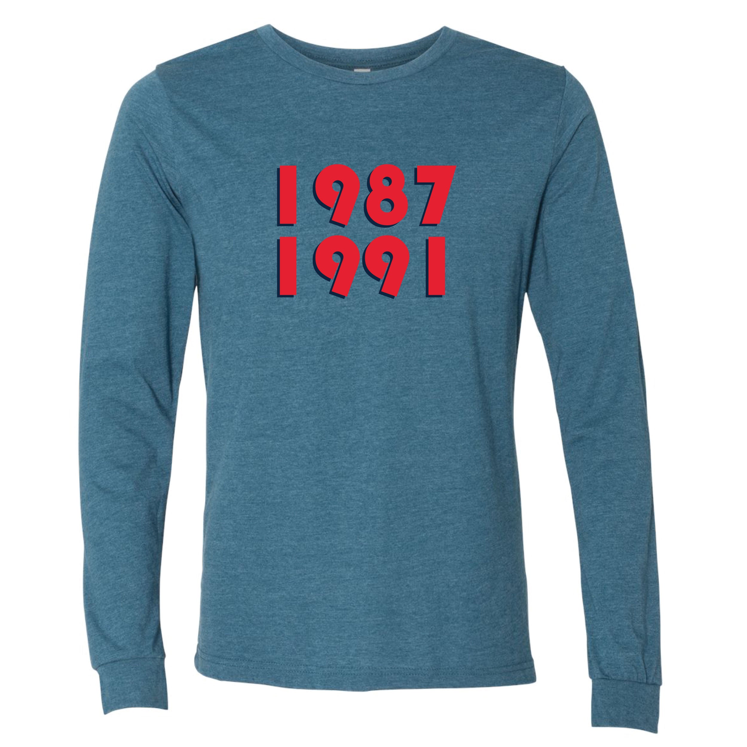 【美品】スピッツ　1987→　ロンT　Sサイズ　サインロゴ　 長袖 ロンT 美品】スピッツ 1987→ ロンT Sサイズ サインロゴ 長袖 ロンT 美品
